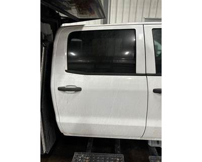 Chevrolet C5500 Right Rear Door Assembly for a Chevrolet GM515