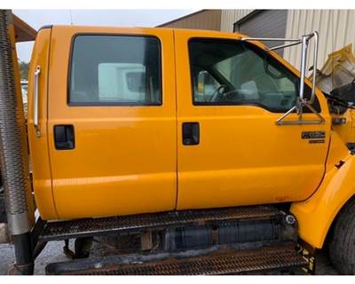 Ford F-650 Right Rear Door Assembly for a Ford F650