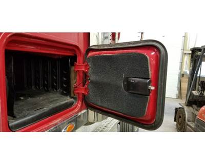 Freightliner Coronado Right Rear Door Assembly for a Freightliner Coronado 122