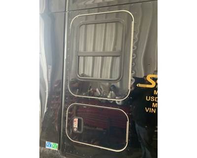 Kenworth T680 Rear Door Assembly