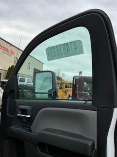 Chevrolet C5500 Right Front Door Glass for a GMC C5500