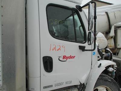 Freightliner M2 106 Right Front Door Glass