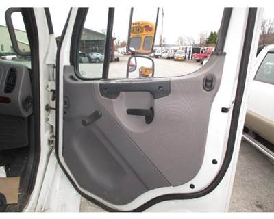 Freightliner M2 106 Right Front Door Glass