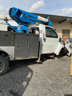 GMC C5500 Right Front Door Glass