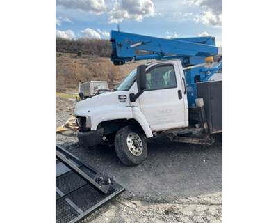 GMC C5500 Left Front Door Glass