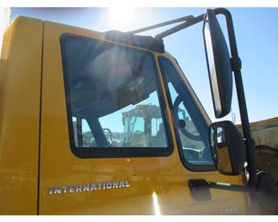International 4300 Right Front Door Glass