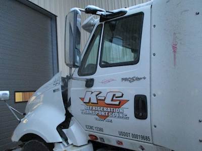 International ANY Left Front Door Glass for a International Prostar