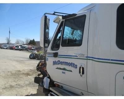 International ANY Left Front Door Glass for a International Prostar