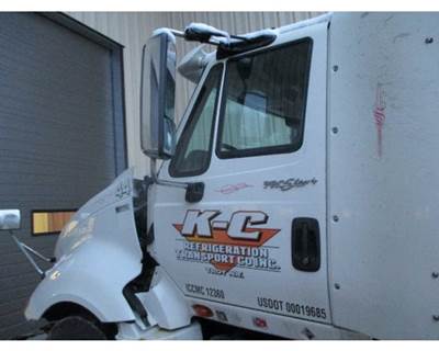 International ANY Left Front Door Glass for a International Prostar