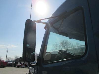 Volvo VNL Left Front Door Glass