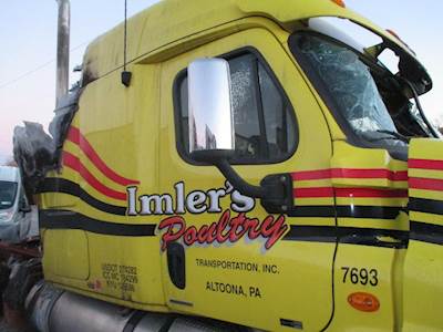 Freightliner Cascadia Right Door Mirror