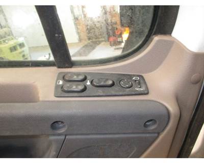 Freightliner Cascadia Left Door Mirror