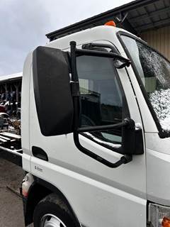 Mitsubishi FE-160 Right Door Mirror for a Mitsubishi Fuso FE-160