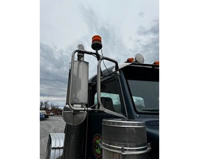 Peterbilt 379 Right Door Mirror