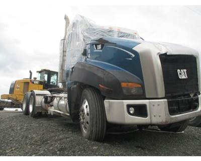 Caterpillar CT660 Right Door Window Regulator for a CAT CT660