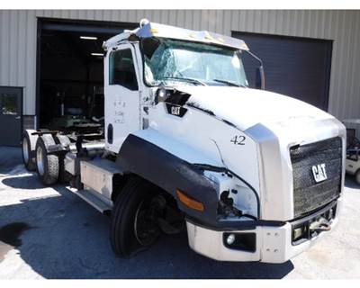 Caterpillar CT660 Right Door Window Regulator for a CAT CT660