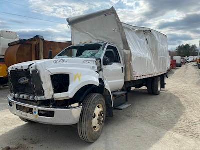 Ford F-650 Left Door Window Regulator for a Ford F650