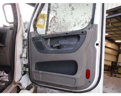 Freightliner Cascadia Right Door Window Regulator for a Freightliner CASCADIA 125