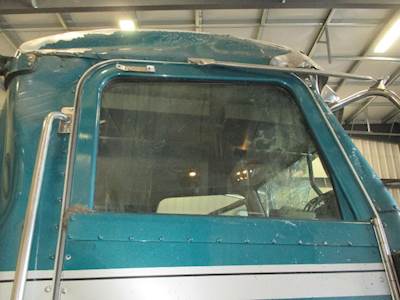 Peterbilt 386 Right Door Window Regulator