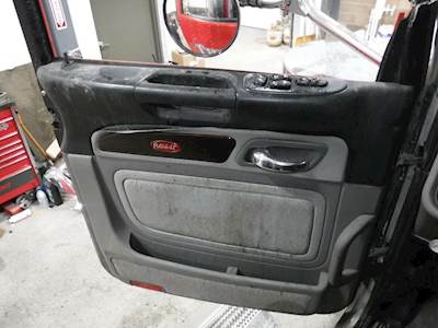 Peterbilt 389 Left Door Window Regulator