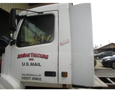 Volvo VNL Left Door Window Regulator