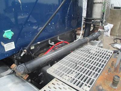 Caterpillar CT660 Rear Driveshaft for a CAT CT660