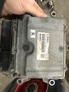 Isuzu 4HK1TC Engine Control Module (ECM) for a Isuzu NQR