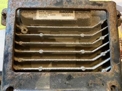 Peterbilt 579 Engine Control Module (ECM)