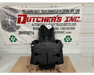 Detroit DD8 Engine Oil Pan for a Freightliner M2 106