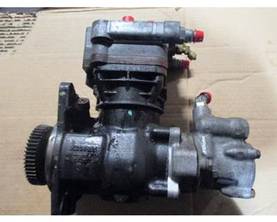 Detroit DD15 Engine for a Freightliner CASCADIA