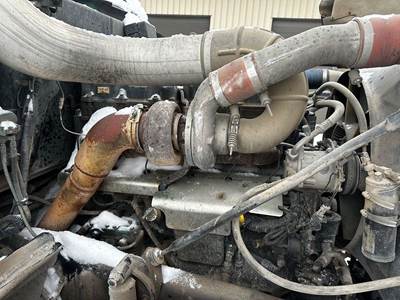 Mack E7-427 Engine for a Mack RD688S