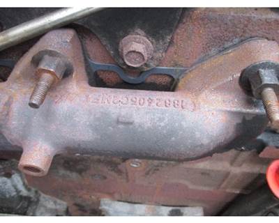 International MaxxForce DT Exhaust Manifold for a International 4300
