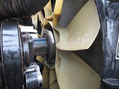 Detroit DD13 Fan Blade for a Freightliner CASCADIA 125