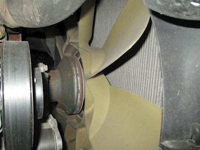 Detroit DD15 Fan Blade for a Freightliner CASCADIA