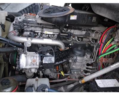 Detroit DD15 Fan Blade for a Freightliner CASCADIA 125