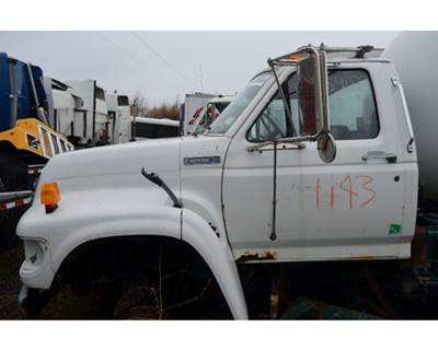 Ford F-800 Left Fender Extension for a Ford F800