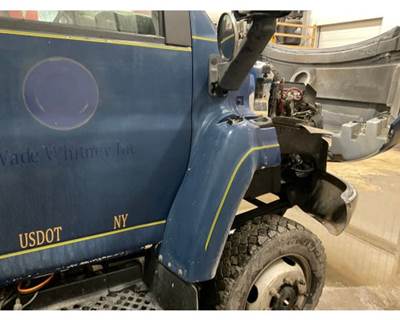 GMC C5500 Right Fender Extension