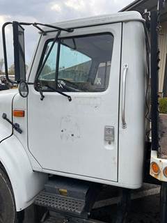 International 4600 Left Fender Extension