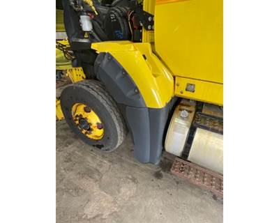 International 7600 Left Fender Extension