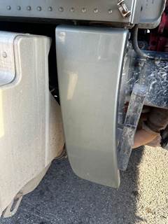 Peterbilt 389 Right Fender Extension