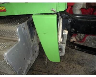 Peterbilt 389 Right Fender Extension