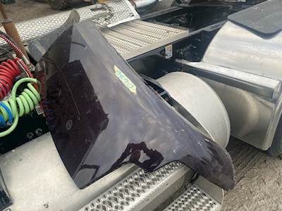 Peterbilt 579 Left Fender Extension