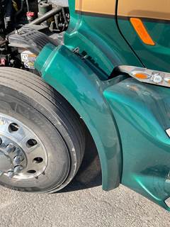Peterbilt 579 Left Fender Extension