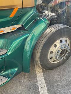 Peterbilt 579 Right Fender Extension