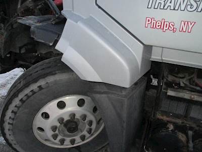 Volvo VNL Left Fender Extension