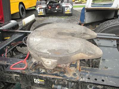 Fontaine STATIONARY Fifth Wheel for a Kenworth T680