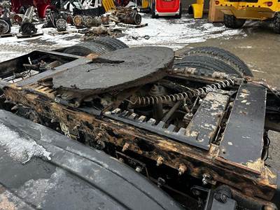 Peterbilt Fifth Wheel for a Peterbilt 579