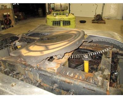 Holland AIR SLIDE Fifth Wheel for a Peterbilt 389