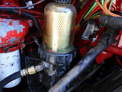 Peterbilt 587 Fuel / Water Separator
