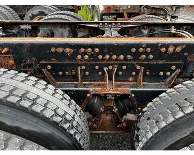 Mack Granite GU713 Cutoff for a Mack GU713